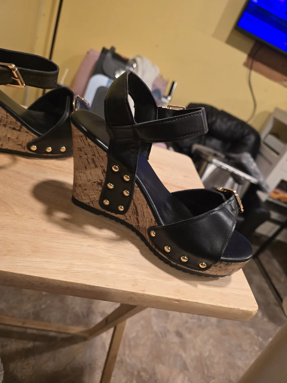 SHEIN chic black